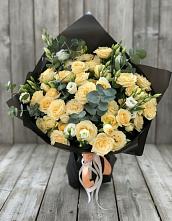 Букет цветов из:  Розы и Лизиантусы #REPLACE_PRED# Кирпильской