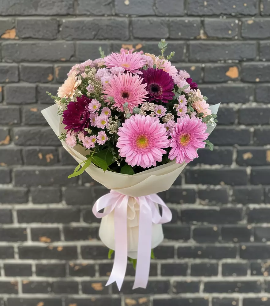 Букет цветов из: Герберы и Хризантемы в Кирпильской