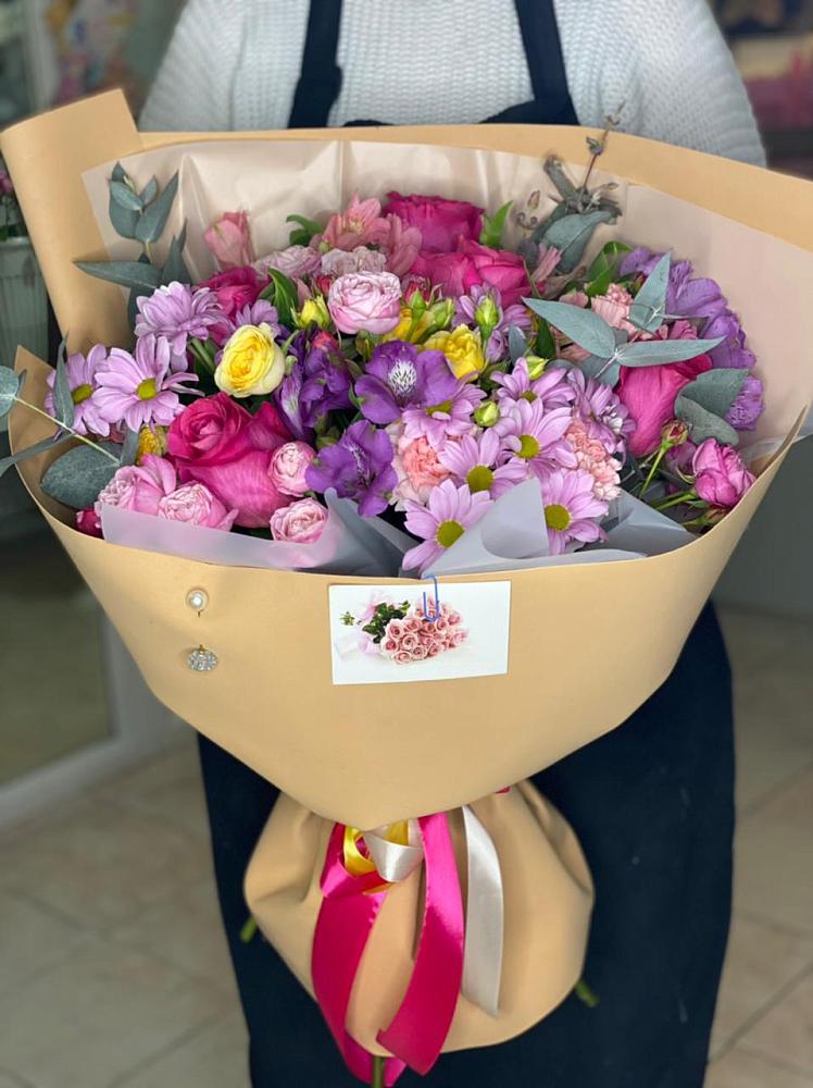 Букет цветов из: Хризантемы, Гвоздики и Альстромерии в Кирпильской