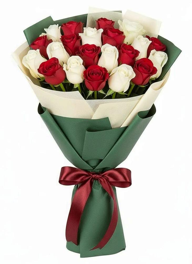 Букет Микс из красных и белых роз в Кирпильской