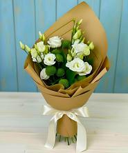 Букет цветов из:  Хризантемы и Лизиантусы в Кирпильской